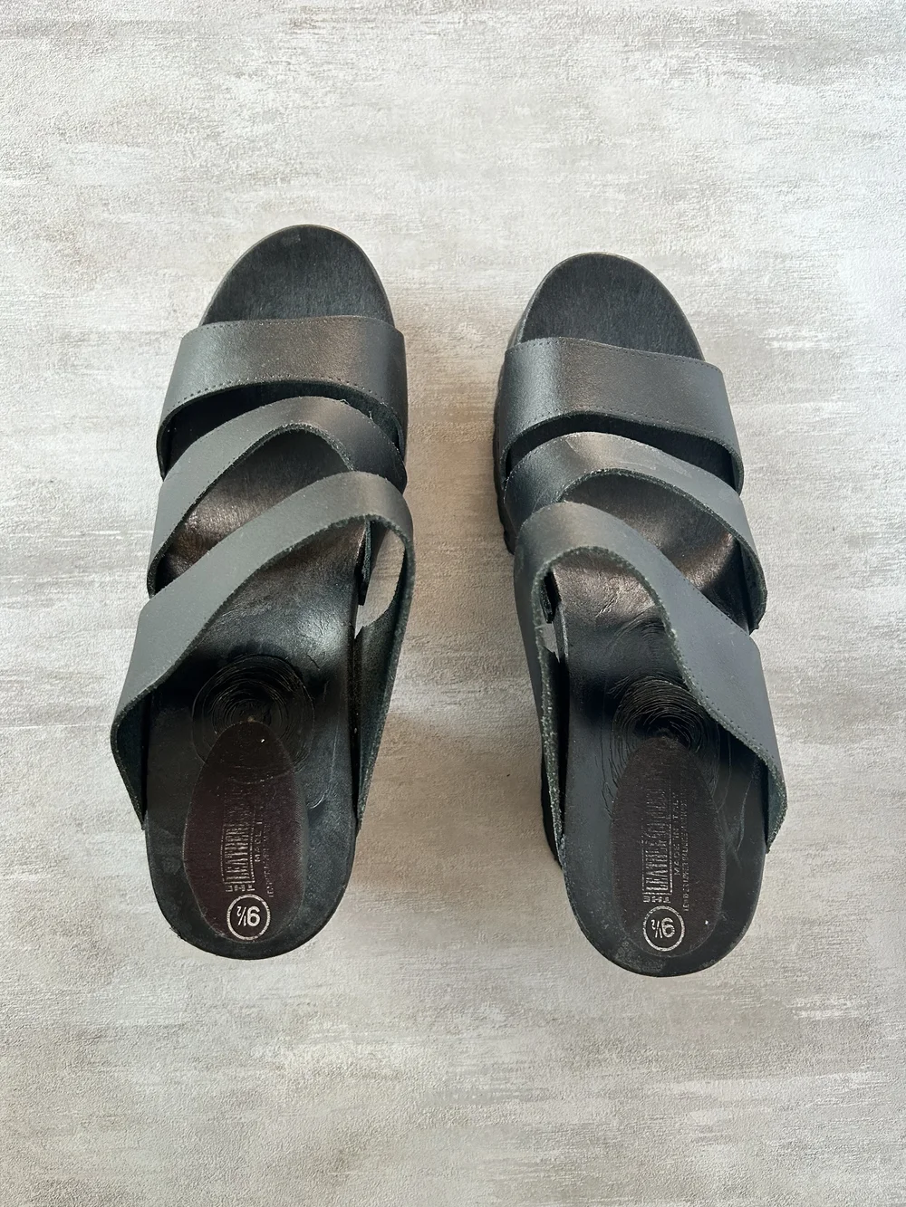 Vintage Black Platform Slide Sandals